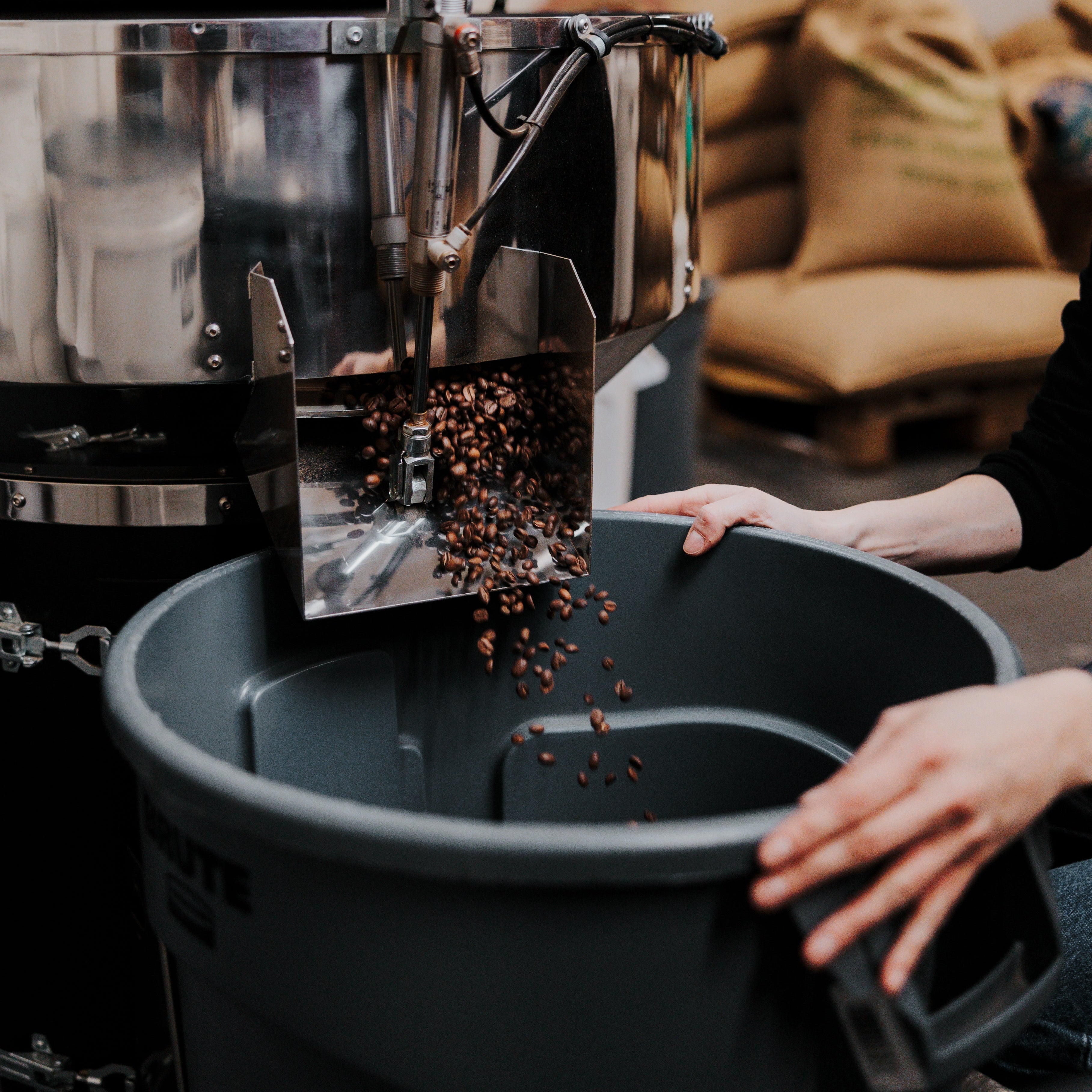 How to Buy Better Coffee Beans (Without Becoming a Snob): A UK Guide to Freshness, Roast Dates, and Taste